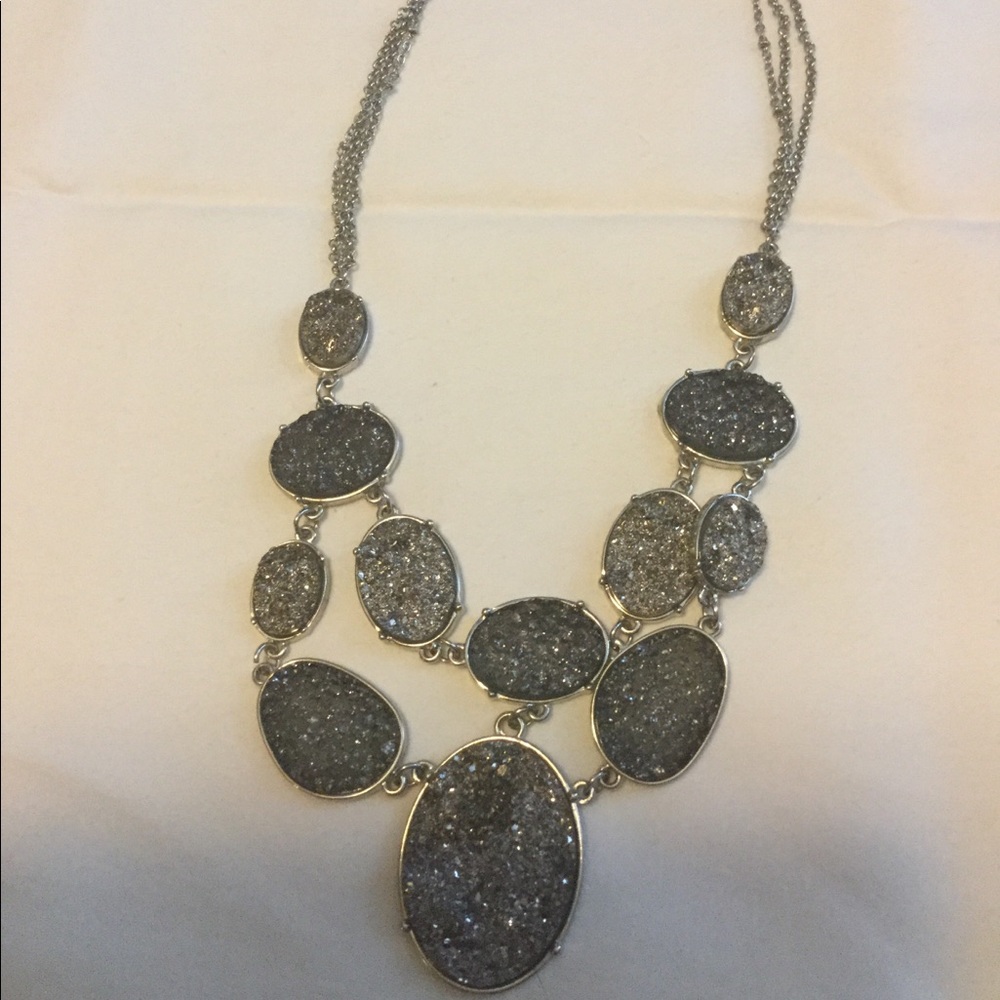 Statement necklace